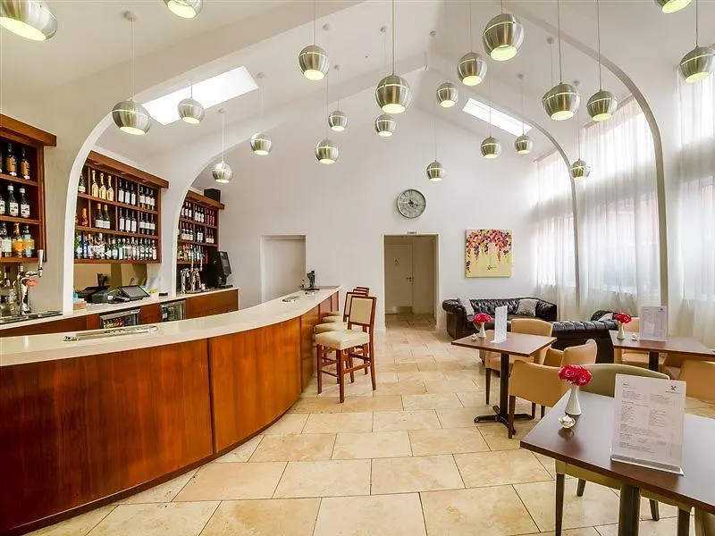 Winford Manor Hotel